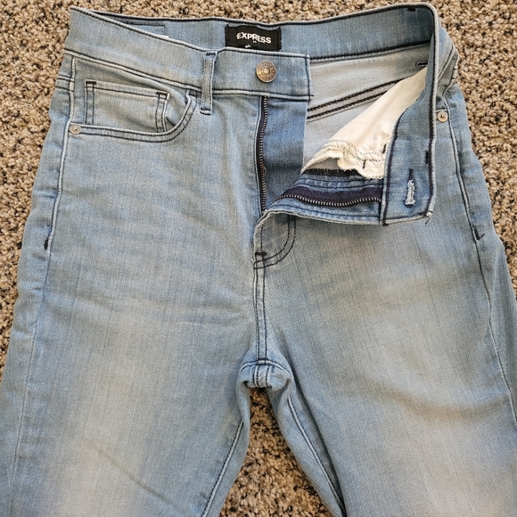 Express Skinny High Rise Jeans - Picture 3 of 7